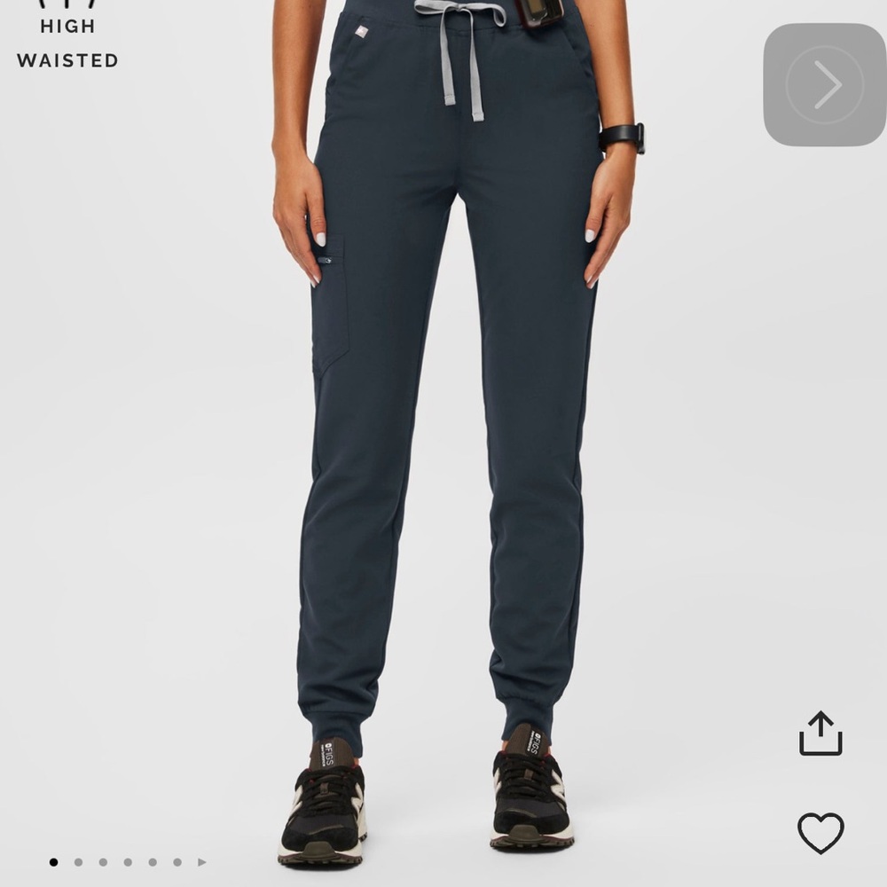 Figs Scrub Set - Picture 4 of 5